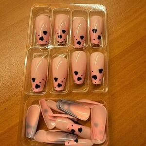 Pink Heart Accent Press-On Nails‎